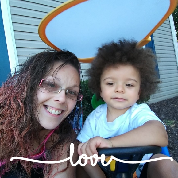 Meet your Posher, Stephanie - Picture 1 of 1